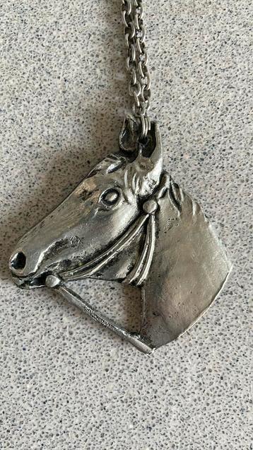 Ketting met paard paardenhoofd metaal hanger beschikbaar voor biedingen