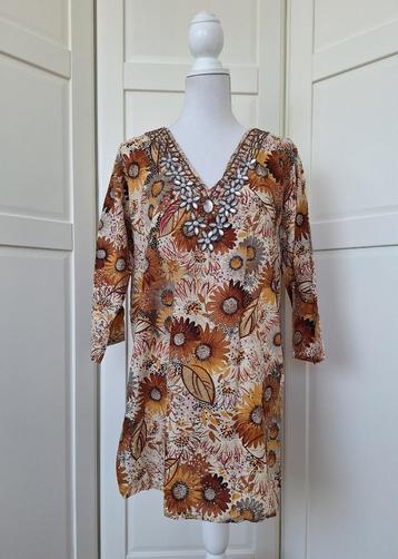Sona Modas bruine zonnebloem bloemen tuniek, maat XL beschikbaar voor biedingen