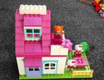 Hello Kitty huis met 2 auto's., Kinderen en Baby's, Speelgoed | Duplo en Lego, Ophalen of Verzenden, Gebruikt, Duplo