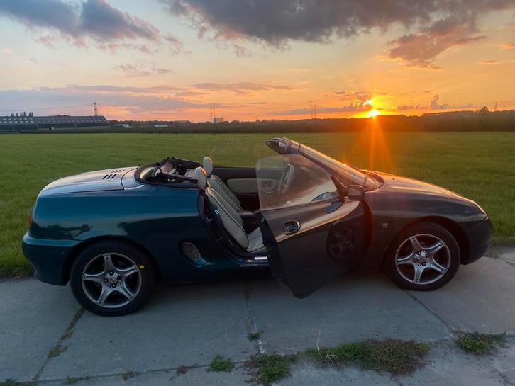 Mooie MG F 1.8 I VVC 1996 Groen met APK, Auto's, MG, Particulier, F, Benzine, Cabriolet, Handgeschakeld, Origineel Nederlands