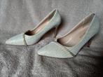 NIEUW Hakken Pump beige maat 38, Ophalen, Pumps, Beige, Nieuw