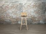 Alki Heldu High Stool bij TheReSales, Huis en Inrichting, Barkrukken, Hout, Ophalen of Verzenden, Zo goed als nieuw, 90 cm of meer