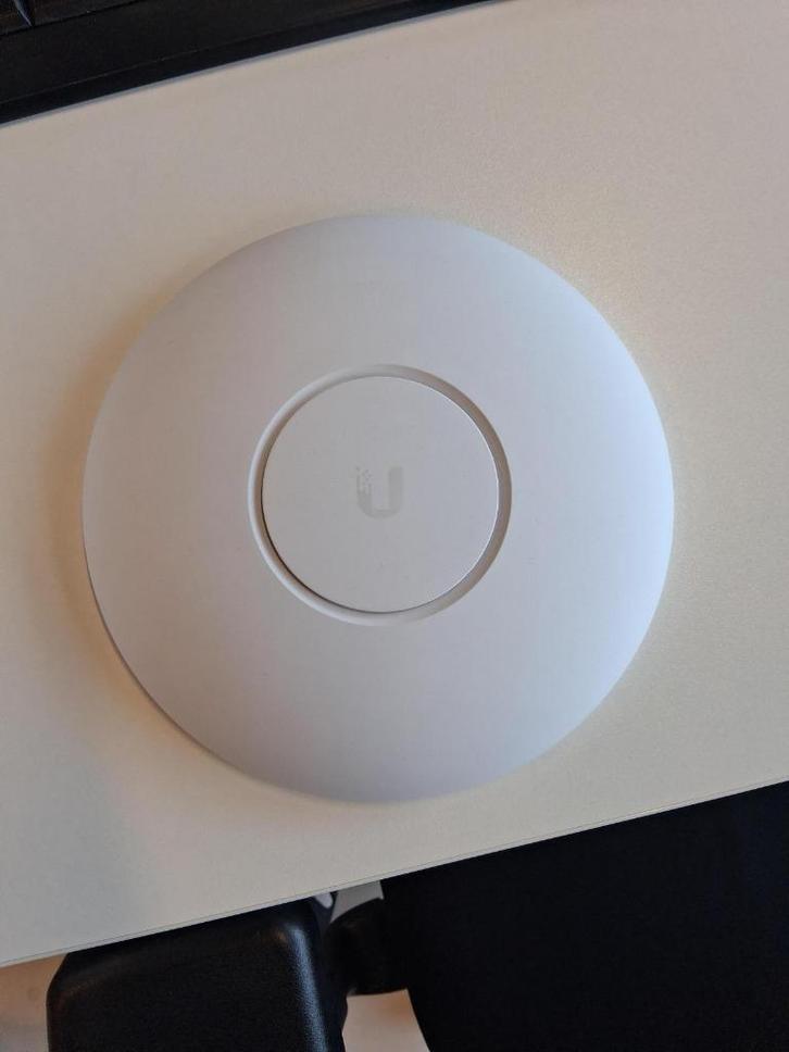 Unifi AP AC Pro 6 stuks, Computers en Software, Accesspoints, Zo goed als nieuw, Ophalen