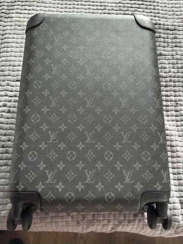 Koffer Louis Vuitton Horizon 55 beschikbaar voor biedingen