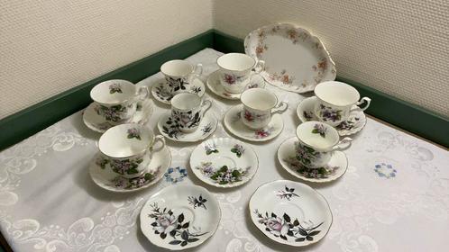 Royal albert thee en koffie kop en schotels., Antiek en Kunst, Antiek | Servies compleet, Ophalen of Verzenden