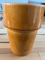 Petrus Regout bruine melkbeker Royco, Antiek en Kunst, Ophalen of Verzenden