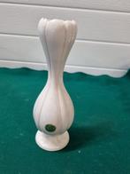 Vaas delfts wit tulp model, Huis en Inrichting, Woonaccessoires | Vazen, Ophalen of Verzenden, 'T Olde Gre-j, Info@toldegrej.nl