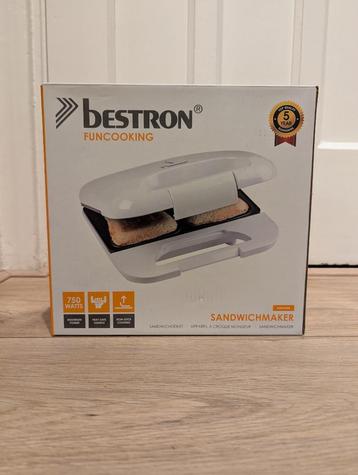 Bestron Tosti apparaat/sandwich maker Wit beschikbaar voor biedingen