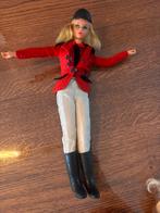 Equestrienne Barbie vintage 1977, Verzamelen, Poppen, Ophalen of Verzenden, Gebruikt, Kleertjes