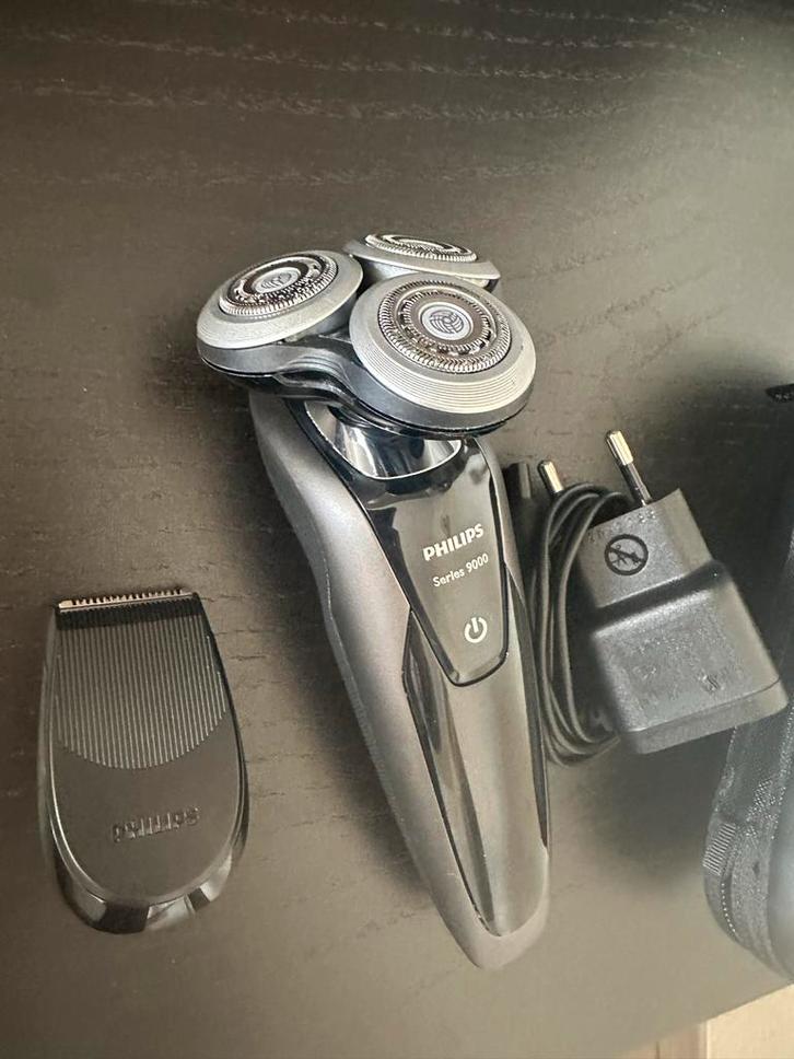Philips Series 9000 Scheerapparaat, Witgoed en Apparatuur, Persoonlijke-verzorgingsapparatuur, Gebruikt, Scheren en Epileren, Ophalen of Verzenden
