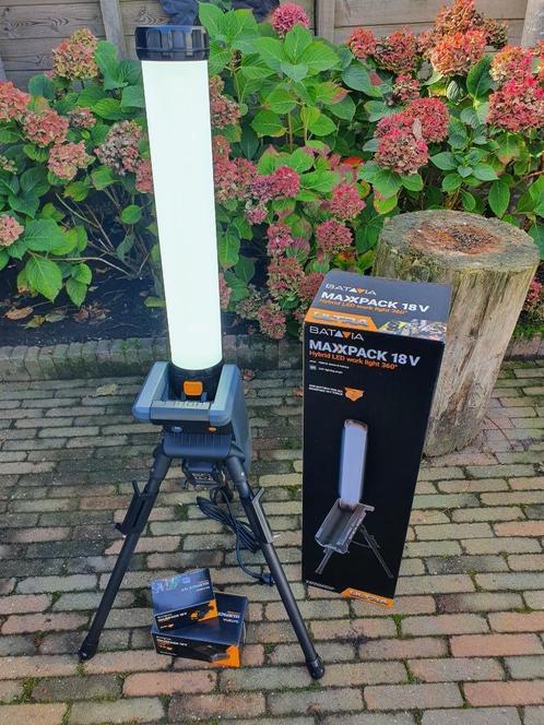 Batavia Hybride LED bouwlamp 360 op statief18V, Auto diversen, Overige Auto diversen, Ophalen of Verzenden
