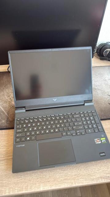 HP victus laptop 3050 beschikbaar voor biedingen