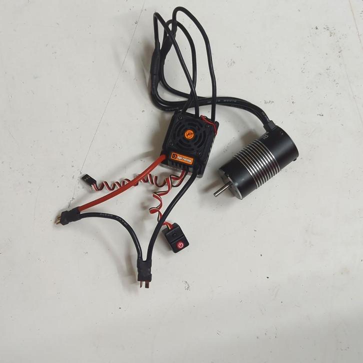 HPI 4-6s 2200 kV brushless combo (1/8 Traxxas Kyosho Arrma), Hobby en Vrije tijd, Modelbouw | Radiografisch | Auto's, Gebruikt