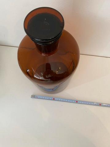 Vintage glazen fles voor chemicaliën/medicijnen 2.5L beschikbaar voor biedingen
