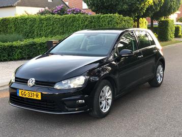 Volkswagen Golf 7 1.4 TSI 90KW DSG 2015 Zwart beschikbaar voor biedingen