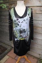 Jurk zwart/ wit/ geel 2026 mt 4 (M/L) travel Vaste prijs, Kleding | Dames, Jurken, Maat 38/40 (M), Zwart, Ophalen of Verzenden