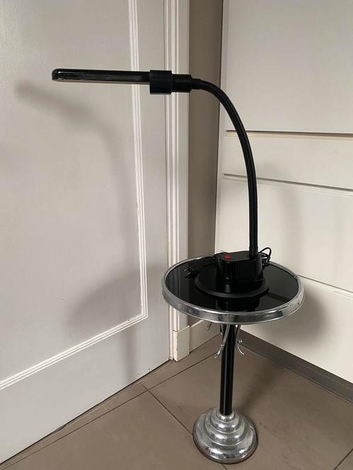 FLUOR L&S srl LED bureau/tafellamp, ‘70s design, space age, Huis en Inrichting, Lampen | Tafellampen, Zo goed als nieuw, Minder dan 50 cm