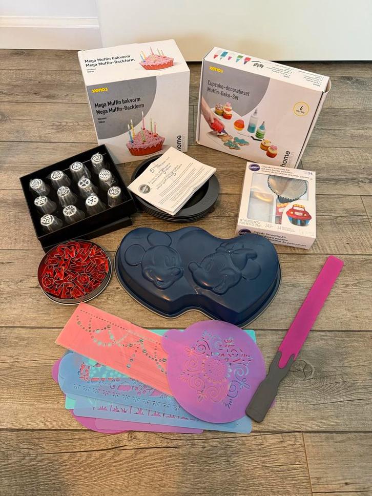 Groot Bakspullen Pakket - Alles voor de Thuisbakker!, Hobby en Vrije tijd, Taarten en Cupcakes maken, Gebruikt, Overige typen