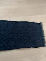 Gucci sjaal, Kleding | Dames, Mutsen, Sjaals en Handschoenen, Ophalen of Verzenden, Zo goed als nieuw, Maat 46/48 (XL) of groter