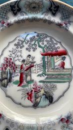 2 wandbordjes Petrus Regout, Antiek en Kunst, Ophalen of Verzenden