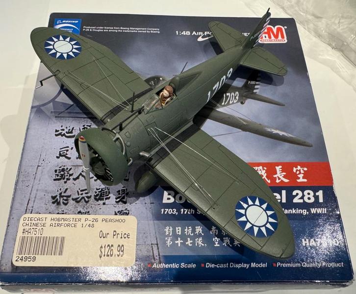 HobbyMaster 1/48 Boeing P-26 diecast vliegtuig schaalmodel, Verzamelen, Luchtvaart en Vliegtuigspotten, Zo goed als nieuw, Schaalmodel