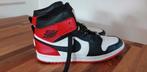 Nike Air Jordan 1 mid gym red white maat 42, Ophalen of Verzenden, Zo goed als nieuw, Schoenen