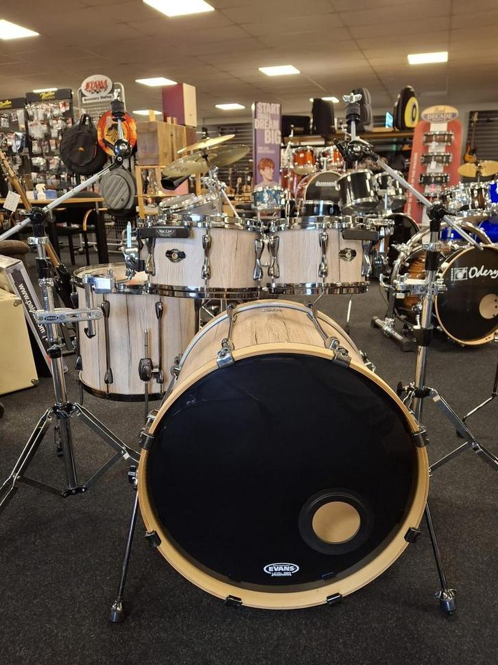 Tama hyperdrive birch 4 delig plus bonus, Muziek en Instrumenten, Drumstellen en Slagwerk, Zo goed als nieuw, Tama, Ophalen of Verzenden