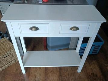 Side table of halkastje beschikbaar voor biedingen
