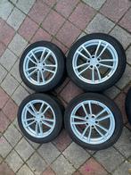 Mitsubishi outlander winterbanden nette staat, Auto-onderdelen, Banden en Velgen, Ophalen, 18 inch, 215 mm, Velg(en)
