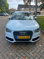 Audi A1 1.2 Tfsi 63KW 2012 Wit!!!, Voorwielaandrijving, A1, 4 cilinders, 4 stoelen