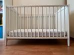 IKEA babybed. Wit. MET MATRAS!, Ophalen, Zo goed als nieuw, Ledikant