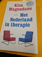Kiza Magendane - Met Nederland in therapie, Boeken, Ophalen of Verzenden, Kiza Magendane, Zo goed als nieuw