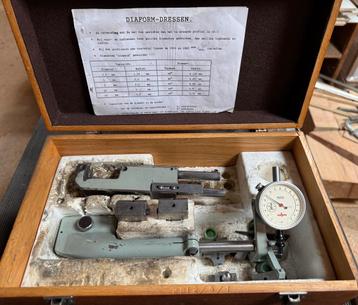 Diaform dresser beschikbaar voor biedingen
