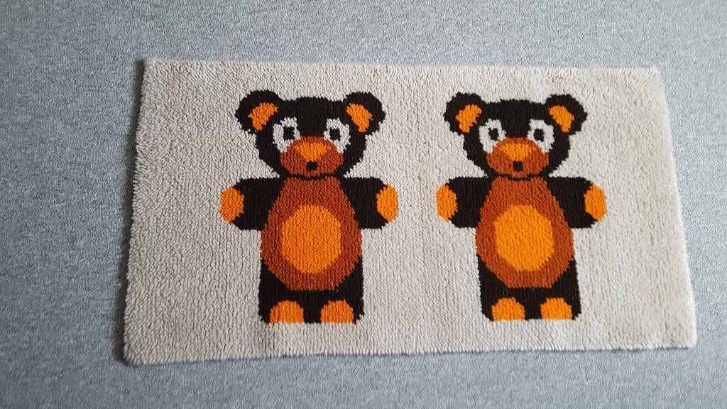 smyrna tapijt kinderkamer handgeknoopt jaren 70, Huis en Inrichting, 100 tot 150 cm, Zo goed als nieuw, Rechthoekig, 50 tot 100 cm