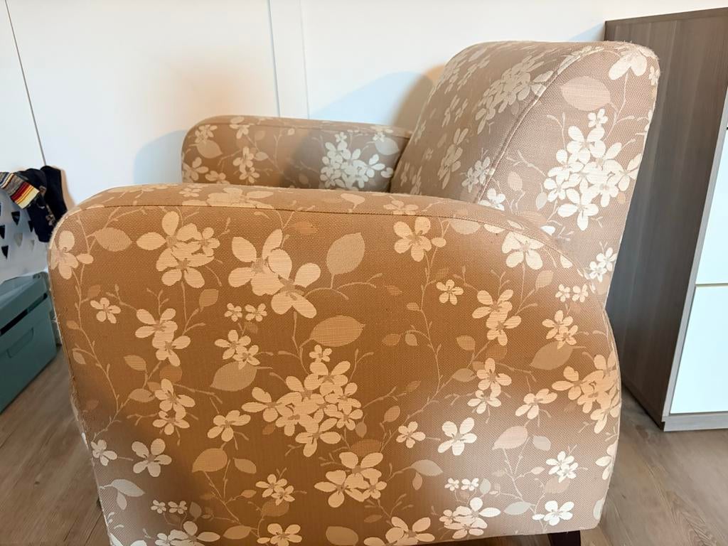 Comfortabele fauteuil met bloemenprint, Ophalen, Gebruikt, Stof, 75 tot 100 cm