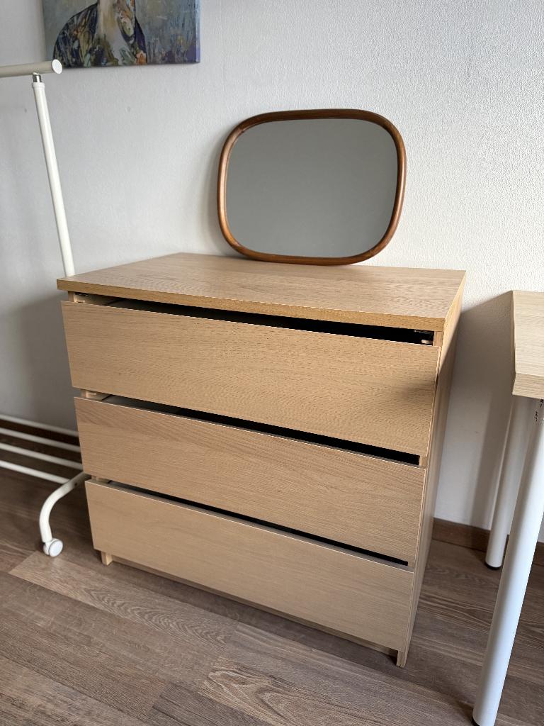 MOVE OUT SALE! Kast, Ophalen, Zo goed als nieuw