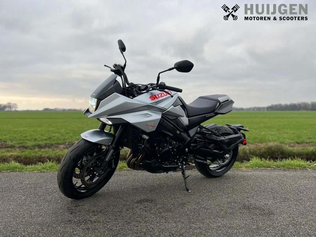 SUZUKI GSX-S 1000 KATANA 700Km nieuwstaat (bj 2019), Motoren, Motoren | Suzuki, SUZUKI, 4 cilinders, Motorrijbewijs A, Bedrijf