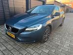 Volvo V40 1.5 T2 Automaat 2018 – Dealer Onderhouden - NAP, Auto's, Volvo, Stof, 1498 cc, Beige, 700 kg