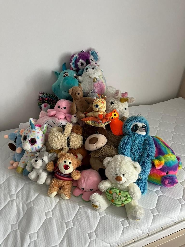 26 stuk knuffels gratis, Kinderen en Baby's, Speelgoed | Knuffels en Pluche, Ophalen, Overige typen