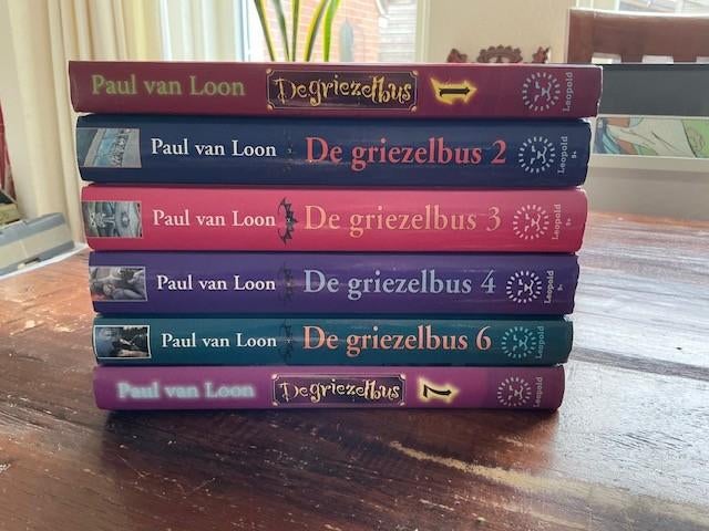 De Griezelbus - Paul van Loon (diverse titels), Boeken, Ophalen of Verzenden, Gelezen, Paul van Loon
