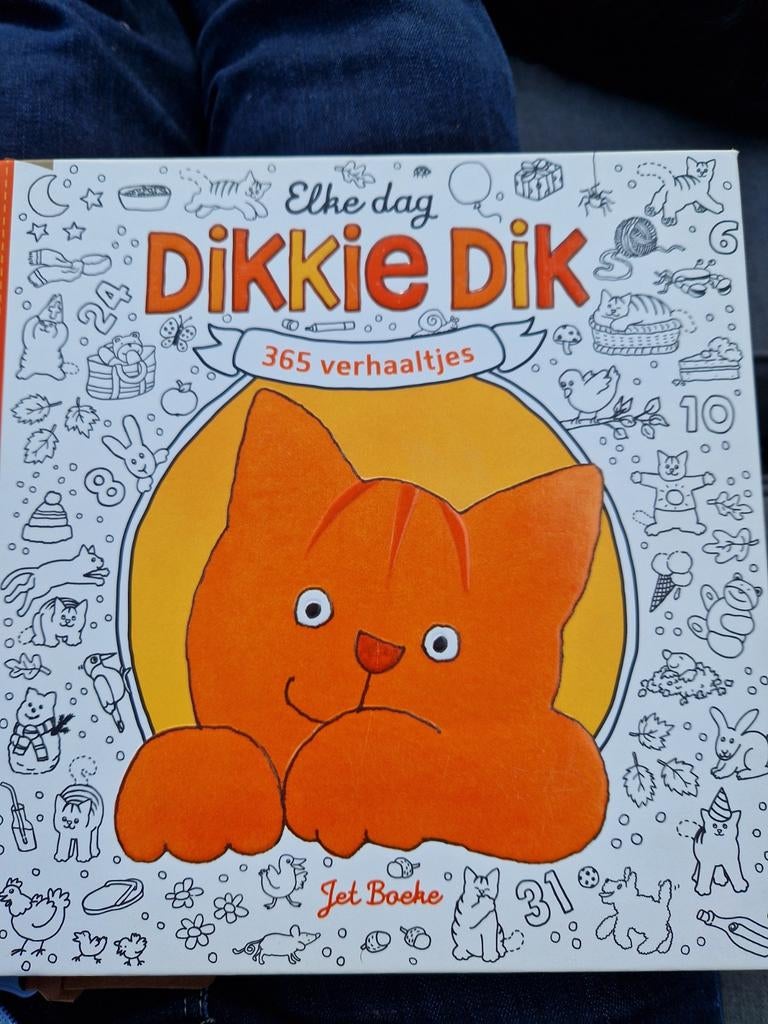 Jet Boeke - Elke dag Dikkie Dik 365 verhaaltjes, Ophalen of Verzenden, Gelezen, Jet Boeke