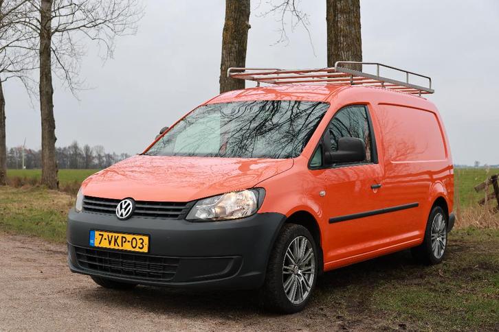 Volkswagen Caddy Maxi/ORANJE/1.6 D/75KW/CAMERA/TREKHAAK, Auto's, Bestelauto's, Particulier, Achteruitrijcamera, Bluetooth, Centrale vergrendeling