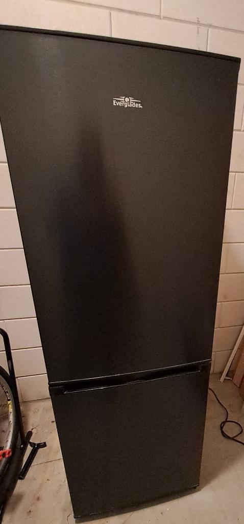 Koelvriescombinatie, Witgoed en Apparatuur, Koelkasten en IJskasten, Gebruikt, Met aparte vriezer, 200 liter of meer, 140 tot 160 cm