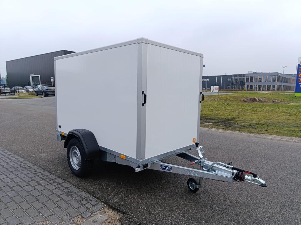 Saris gesloten bakwagen geremd - voorraad!, Nieuw