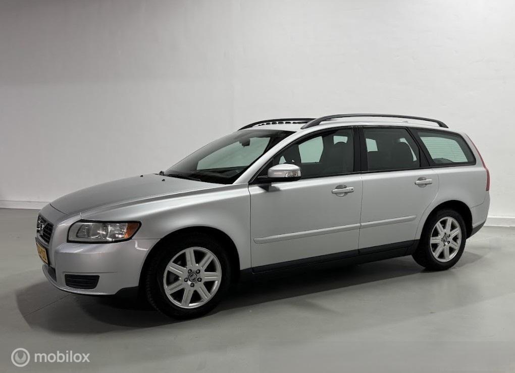 Volvo V50 2.0 | CLIMA | ELEK. PANO, Gebruikt, 4 cilinders, 66 €/maand, 1999 cc