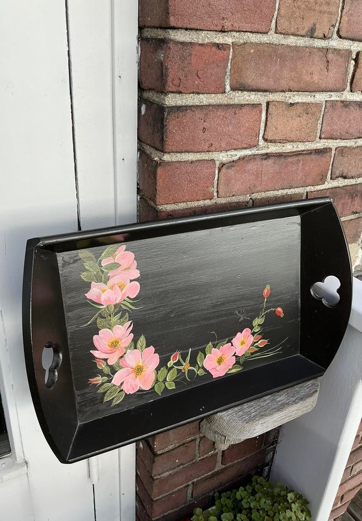 Mooi, zwart handgeschilderd houten dienblad met duinroosjes, Ophalen of Verzenden