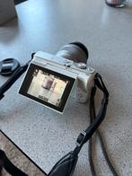 Canon EOS M10 met Mount Adapter EF-EOS M, Ophalen, Canon, Compact, Zo goed als nieuw