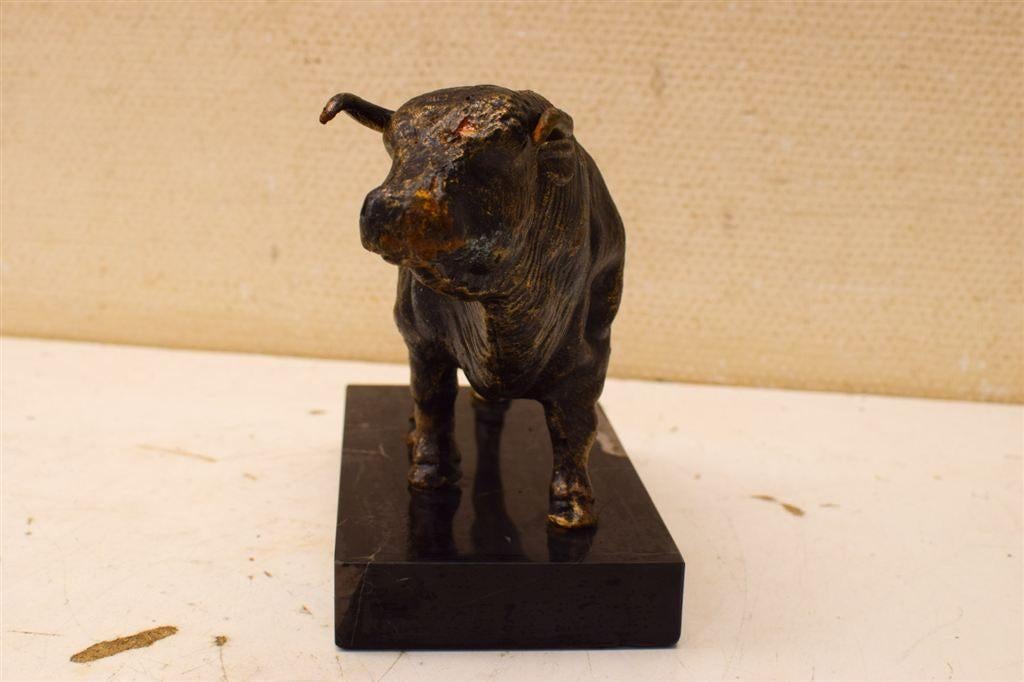 Gietijzeren beeld van een stier 51209, Ophalen of Verzenden, Gebruikt, Dier