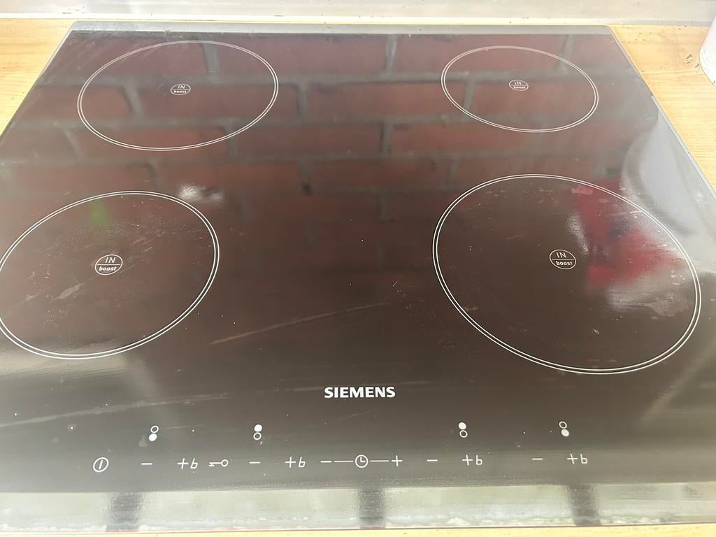 Elektrische kookplaat + oven, Witgoed en Apparatuur, Ophalen, 4 kookzones, Zo goed als nieuw, Inbouw