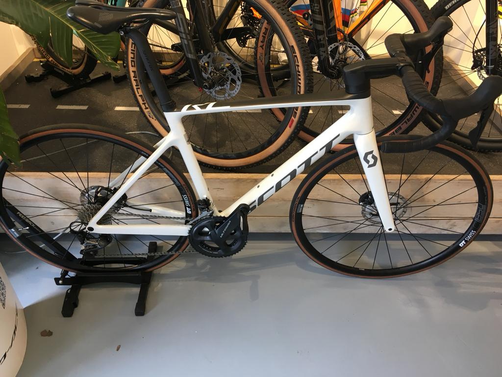 Scott Addict RC - Framemaat M (54), Fietsen en Brommers, Overige merken, 28 inch, Carbon, Heren